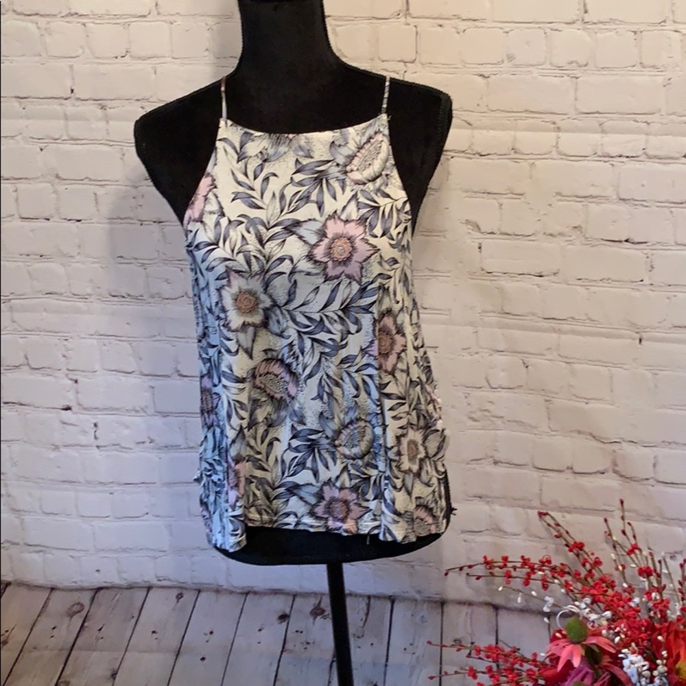 Women’s shirt